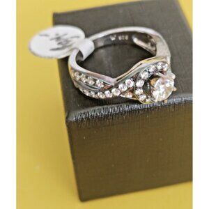 Italian Sterling Silver 925 Women's Size 7 Ring Cubic Zirconia Engagment Cut